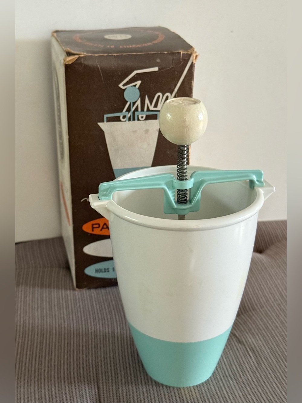 VINTAGE MINIT CHEF AUTOMATIC PANCAKER LIGHT GREEN/CREAM